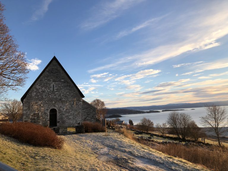 sakshaug-gamle-kirke-foto-visit-innherred-vintertid-18_51940782497_o