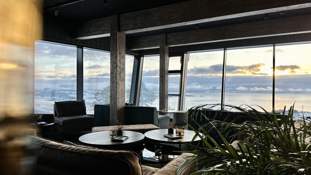 _file=Inder_y_yna_Foto_Eline_Gullbrekken_Loftet_1522344640